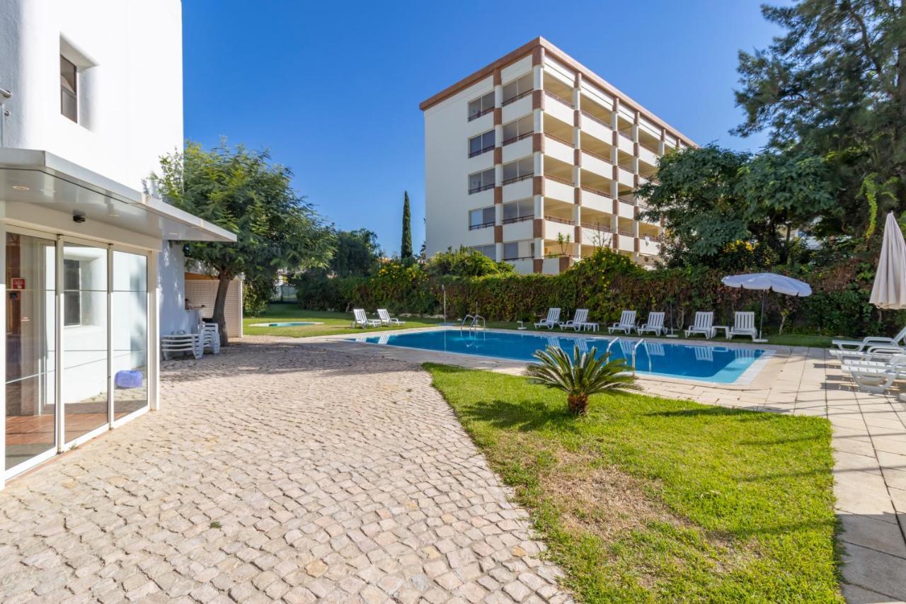 Zarco - Cosy Apartment In Vilamoura With A Balcony With View To The 2 Swimming Pools - Near The Beach & The Marina كوارتيرا المظهر الخارجي الصورة