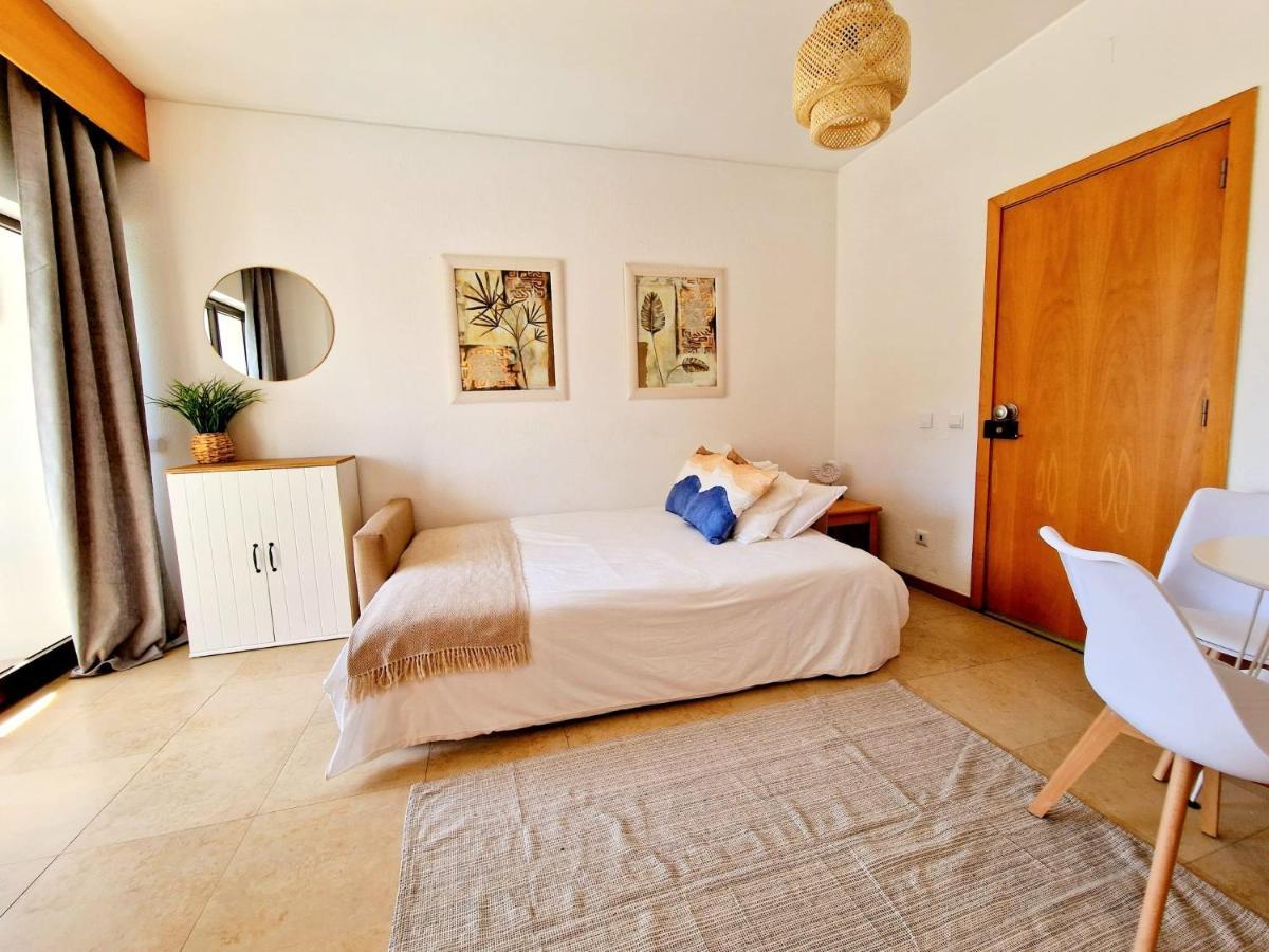 Zarco - Cosy Apartment In Vilamoura With A Balcony With View To The 2 Swimming Pools - Near The Beach & The Marina كوارتيرا المظهر الخارجي الصورة