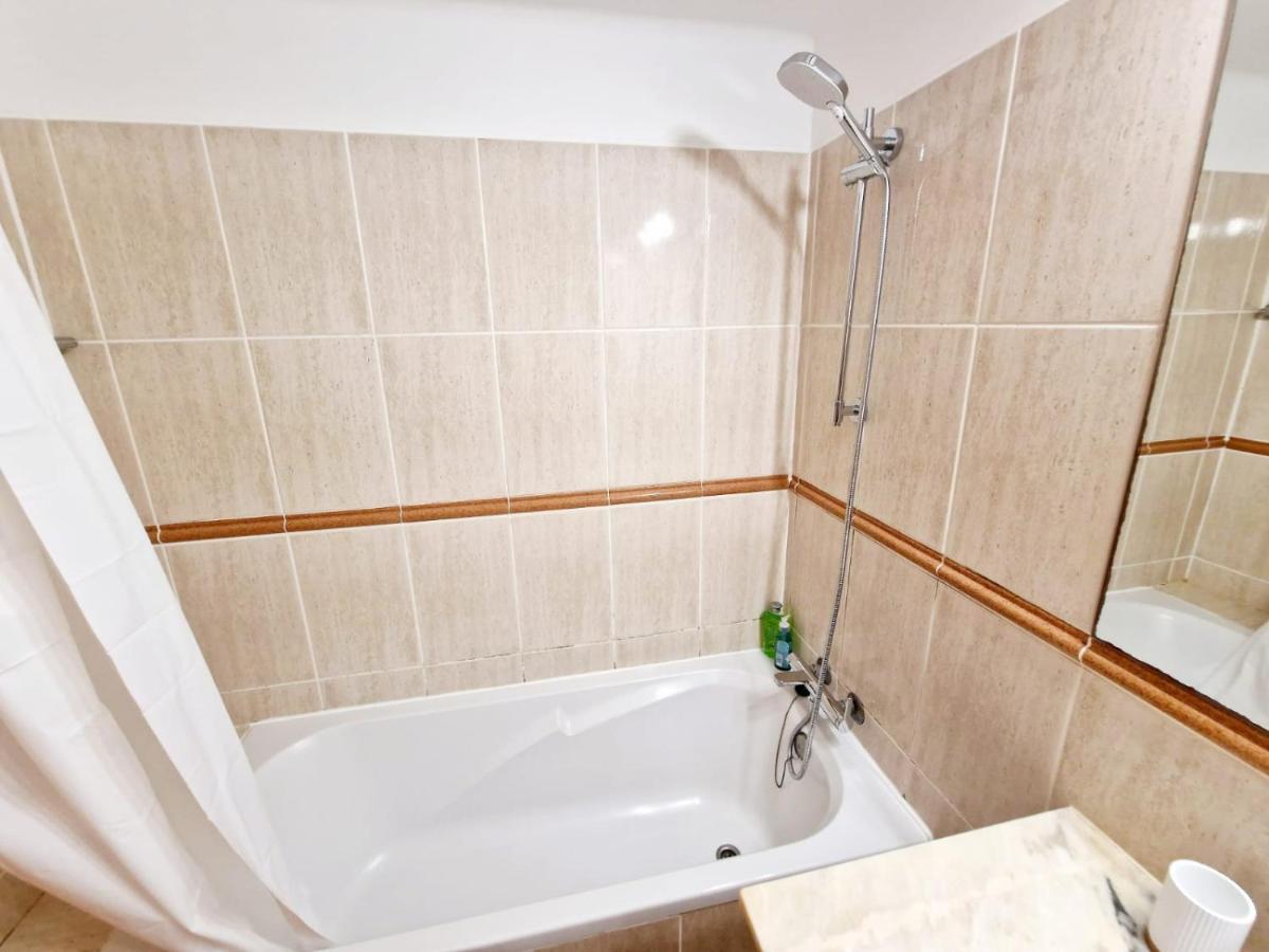Zarco - Cosy Apartment In Vilamoura With A Balcony With View To The 2 Swimming Pools - Near The Beach & The Marina كوارتيرا المظهر الخارجي الصورة