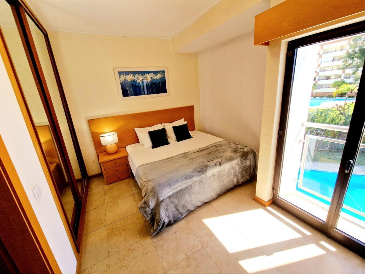Zarco - Cosy Apartment In Vilamoura With A Balcony With View To The 2 Swimming Pools - Near The Beach & The Marina كوارتيرا المظهر الخارجي الصورة